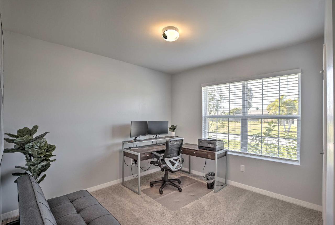 Modern Home With Heated Pool, 3 Mi To Beach Cape Coral Esterno foto